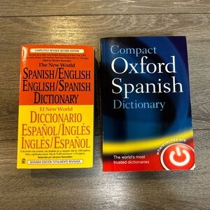 Set of 2 Spanish dictionaries in excellent condition.